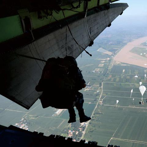 《三角洲行动》新手必看！快速上手攻略