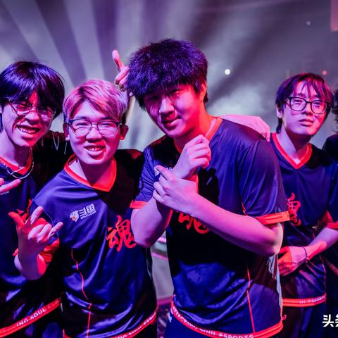 无畏契约FPX选手常用近战武器盘点,FUT职业选手必备! 无畏契约FPX选手常用近战武器盘点,FUT职业选手必备!