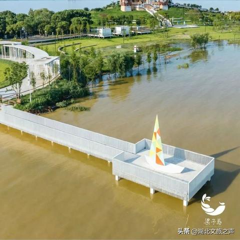 《明末壁纸》红色倩影惊现!肃杀之气揭秘! 《明末壁纸》红色倩影惊现!肃杀之气揭秘!