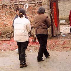 中国式相亲刷钱攻略：快速赚钱技巧揭秘