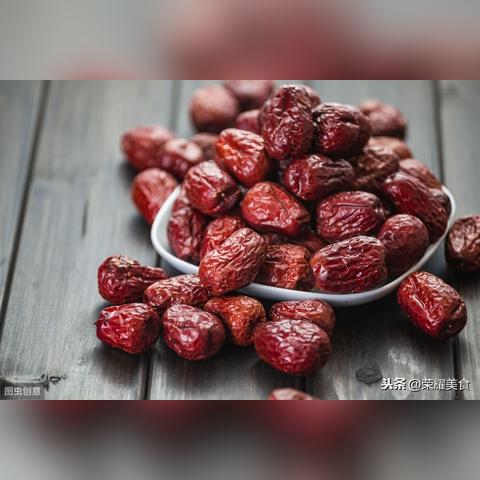 无限暖暖灰尘拜拜套装获取攻略