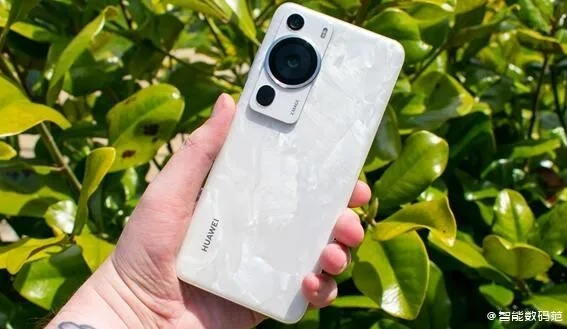 华为P70Ultra价格揭晓!告别高价烦恼 华为P70Ultra价格揭晓!告别高价烦恼