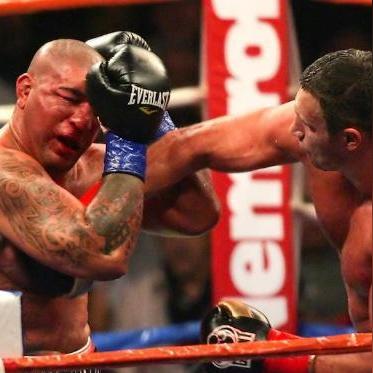 《堕落之主》近战武器推荐，选对武器，战力飙升！