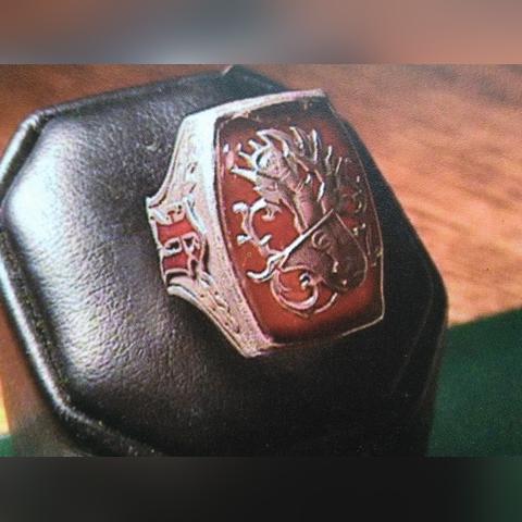 火焰纹章弗戒指:谁该佩戴?提升战力必备! 火焰纹章弗戒指:谁该佩戴?提升战力必备!