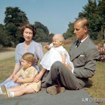 《拳皇14》沃斯必杀技+结局动图揭秘！