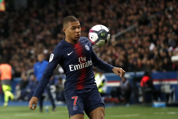 PES2025妖人姆巴佩图文解析