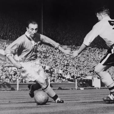 实况足球10马休斯V字假动作技巧