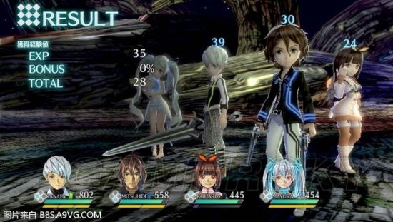 《空之彼方生存档案》战斗画面体验,游戏趣味度解析 《空之彼方生存档案》战斗画面体验,游戏趣味度解析