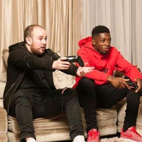 《FIFA15》巴萨生涯模式深度揭秘:如何成为球场传奇? 《FIFA15》巴萨生涯模式深度揭秘:如何成为球场传奇?