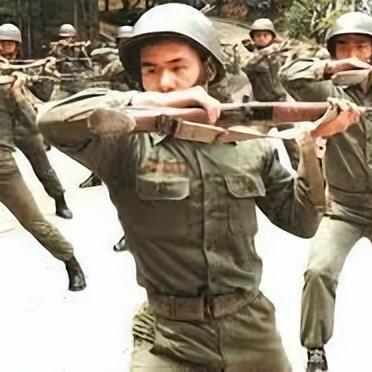 《堡垒之夜突击步枪攻略:轻松完成任务,掌握射击技巧!》 《堡垒之夜突击步枪攻略:轻松完成任务,掌握射击技巧!》