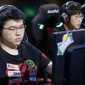 《新手必看!《绝地求生》生存秘籍:武器攻略+箱子揭秘+玩法高招》 《新手必看!《绝地求生》生存秘籍:武器攻略+箱子揭秘+玩法高招》