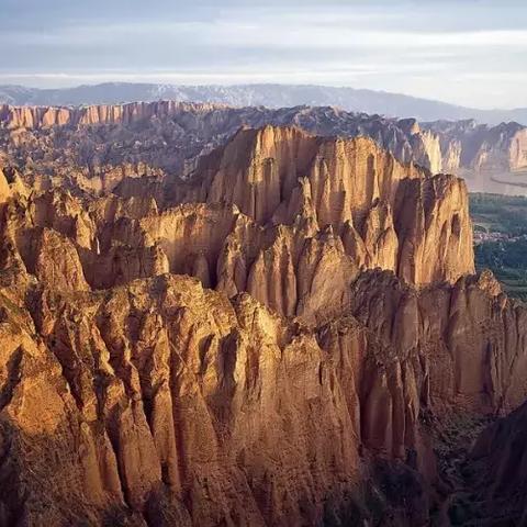 《绝地求生》沙漠地图新视角:揭秘隐藏秘境,抢先看! 《绝地求生》沙漠地图新视角:揭秘隐藏秘境,抢先看!