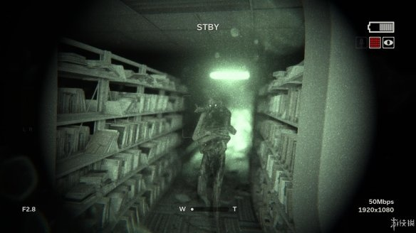 《逃生2》极限挑战:无电池、不躲藏,速通狂潮揭秘! 《逃生2》极限挑战:无电池、不躲藏,速通狂潮揭秘!