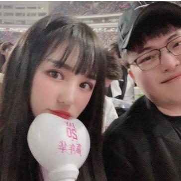 S9中单传奇Doinb力挺Uzi,揭秘入选名人堂背后的羁绊! S9中单传奇Doinb力挺Uzi,揭秘入选名人堂背后的羁绊!