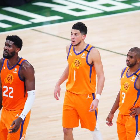 《NBA2K22》深度揭秘:五大模式玩法大揭秘,你敢挑战吗? 《NBA2K22》深度揭秘:五大模式玩法大揭秘,你敢挑战吗?