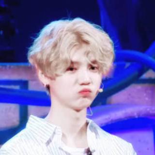 《堡垒之夜》萌宠夹克套装，揭秘小奶狗造型大揭秘！