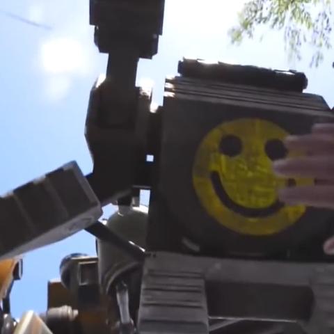 《人渣(SCUM)攻略揭秘:深度解析界面、系统与独家玩法技巧》 《人渣(SCUM)攻略揭秘:深度解析界面、系统与独家玩法技巧》