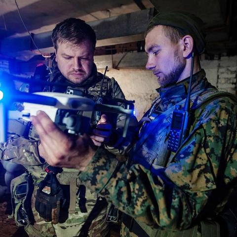 《侦察兵皮肤揭秘：揭秘《堡垒之夜》神秘特工！》