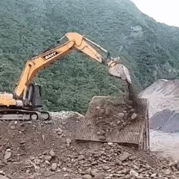 挖掘机新手必看!入门教程视频,轻松上手技巧大揭秘 挖掘机新手必看!入门教程视频,轻松上手技巧大揭秘