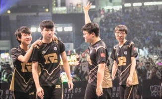 《光与影33号》三女战队揭秘：神秘阵容，谁将引领风骚？