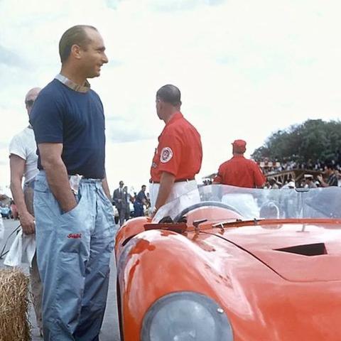 《F1 2012》菜单探秘:揭秘赛车手们的秘密通道! 《F1 2012》菜单探秘:揭秘赛车手们的秘密通道!