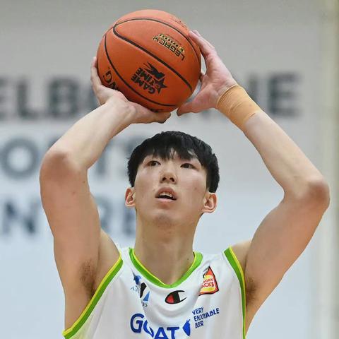 NBA2K17投篮技巧揭秘:按键操作攻略大揭秘! NBA2K17投篮技巧揭秘:按键操作攻略大揭秘!