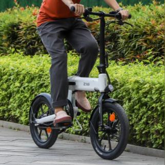 小米携手GT7，SU7 Ultra独家亮相！揭秘赛车新篇章