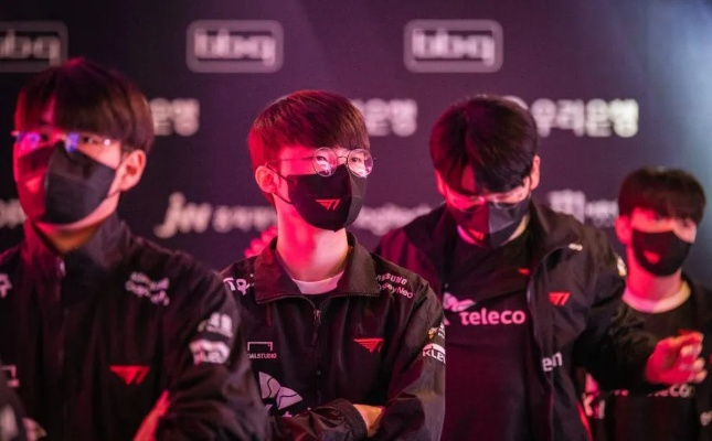 T1零封HLE,2025 MSI征程开启! T1零封HLE,2025 MSI征程开启!