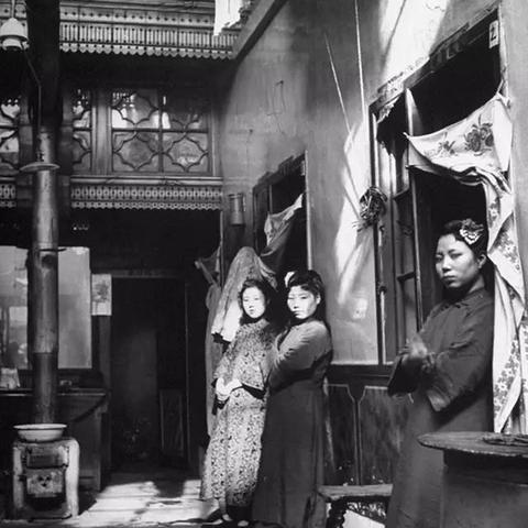 《捞女游戏》全结局攻略：隐藏技巧解锁，完美通关秘籍！