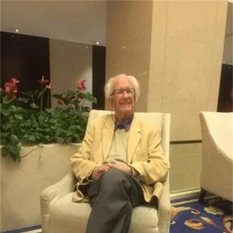 《和平精英2025电脑版攻略：独家游玩入口揭秘》