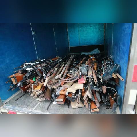 《使命召唤8》枪械解析：经典与现代的完美融合