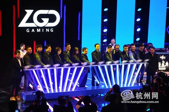 英魂新篇章:夏决LGD杭州电竞中心启幕新电竞纪元 英魂新篇章:夏决LGD杭州电竞中心启幕新电竞纪元