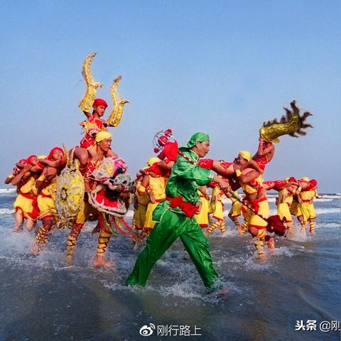 《明末渊虚之羽真龙头罩攻略:独家获取途径揭秘》 《明末渊虚之羽真龙头罩攻略:独家获取途径揭秘》