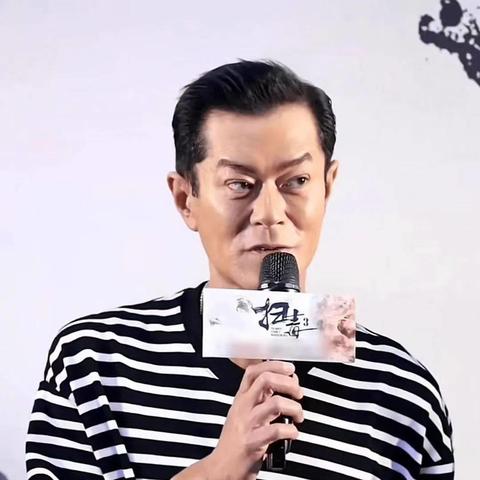 《疯狂游戏大亨新手攻略：开局必看高胜率玩法》