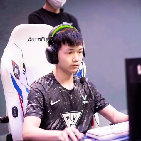 《赵信全新宣传片首曝:颠覆传统,战神归来!》 《赵信全新宣传片首曝:颠覆传统,战神归来!》