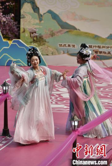 花魁赛仙影翩翩，非遗冠绝群芳