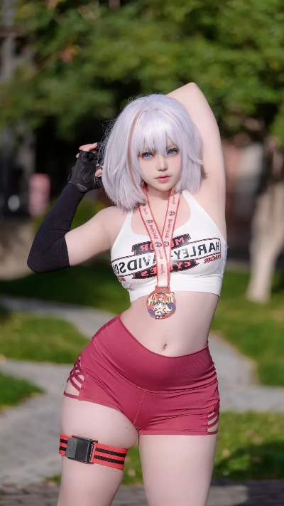 《狂野二游！桥晃草浪，建模勒肉感，这游戏太疯狂了！》