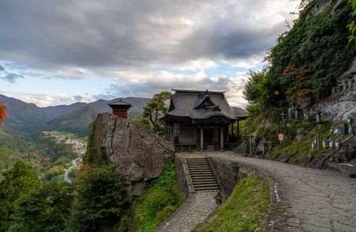 羊蹄山六人帮营地秘境攻略：独家隐藏入口揭秘