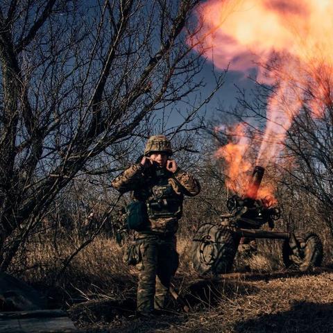 《流放之路2》BD攻略：掌握战术家迫击炮集束掷弹技巧，轻松制胜战场