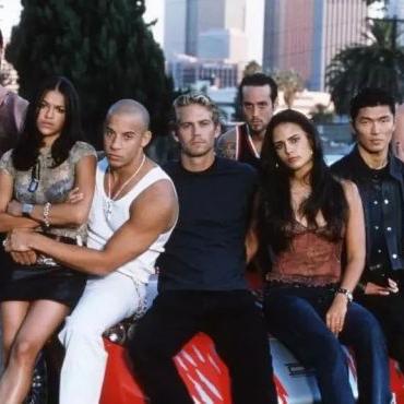 《侏罗纪世界：进化》评测：养恐龙挑战多，财富之路宽广