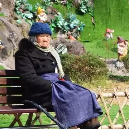 《绝区零》爱丽丝攻略:高效养成秘籍+强力阵容搭配推荐,解锁最强爱丽丝! 《绝区零》爱丽丝攻略:高效养成秘籍+强力阵容搭配推荐,解锁最强爱丽丝!