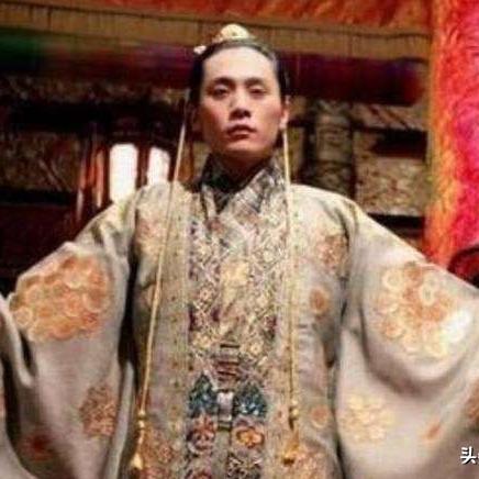 《明末渊虚之羽》下落攻击攻略：掌握高效操作技巧，轻松秒杀敌人