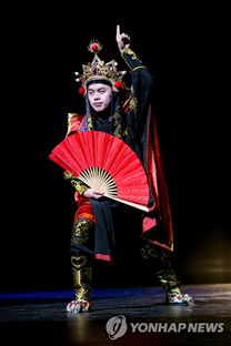 《明末渊虚之羽》变脸艺人套装属性揭秘！独家攻略助你轻松获取！