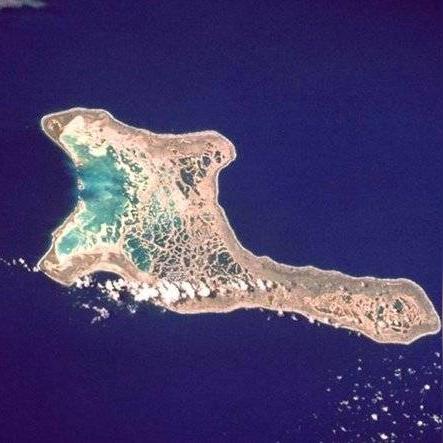 《莱恩岛生存指南》预购攻略：揭秘独家奖励与版本差异，抢先体验！