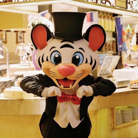 万圣节狂欢必备！《希望OL》服饰大揭秘，换装新风尚来袭