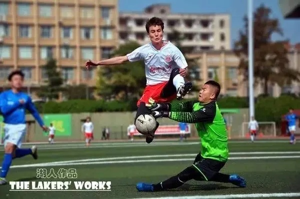 绿茵舞步飞人演绎，贾府战术革新教父引领新篇章