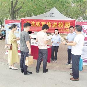 全球发售《使命召唤:黑色行动7》,近未来战场新篇章震撼开启! 全球发售《使命召唤:黑色行动7》,近未来战场新篇章震撼开启!