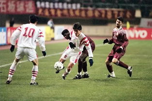 奇迹足球，抬脚即世界波，力拔头筹！