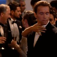 卡梅隆新作力证AI局限，《阿凡达》评测揭示科技边界