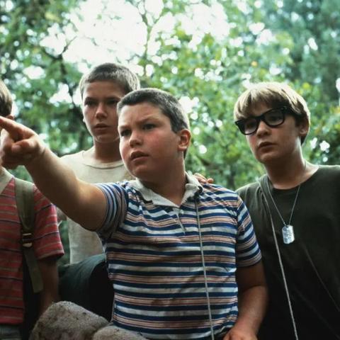 《伴我同行》导演罗伯·莱纳深度挖掘斯蒂芬·金人性洞察,开启导演生涯新篇章 《伴我同行》导演罗伯·莱纳深度挖掘斯蒂芬·金人性洞察,开启导演生涯新篇章